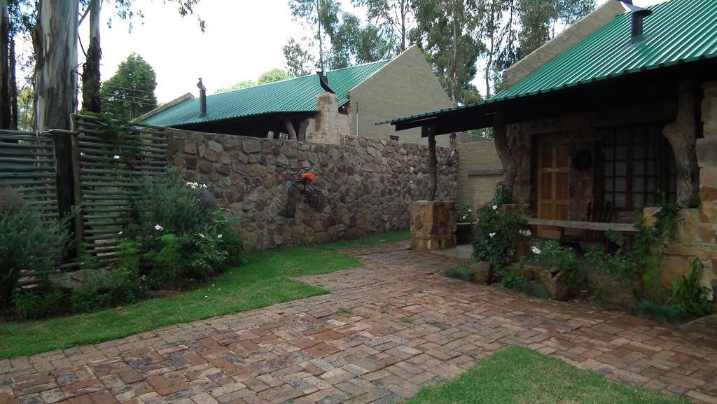 Kliphuisjes Hotel Dullstroom Exterior photo