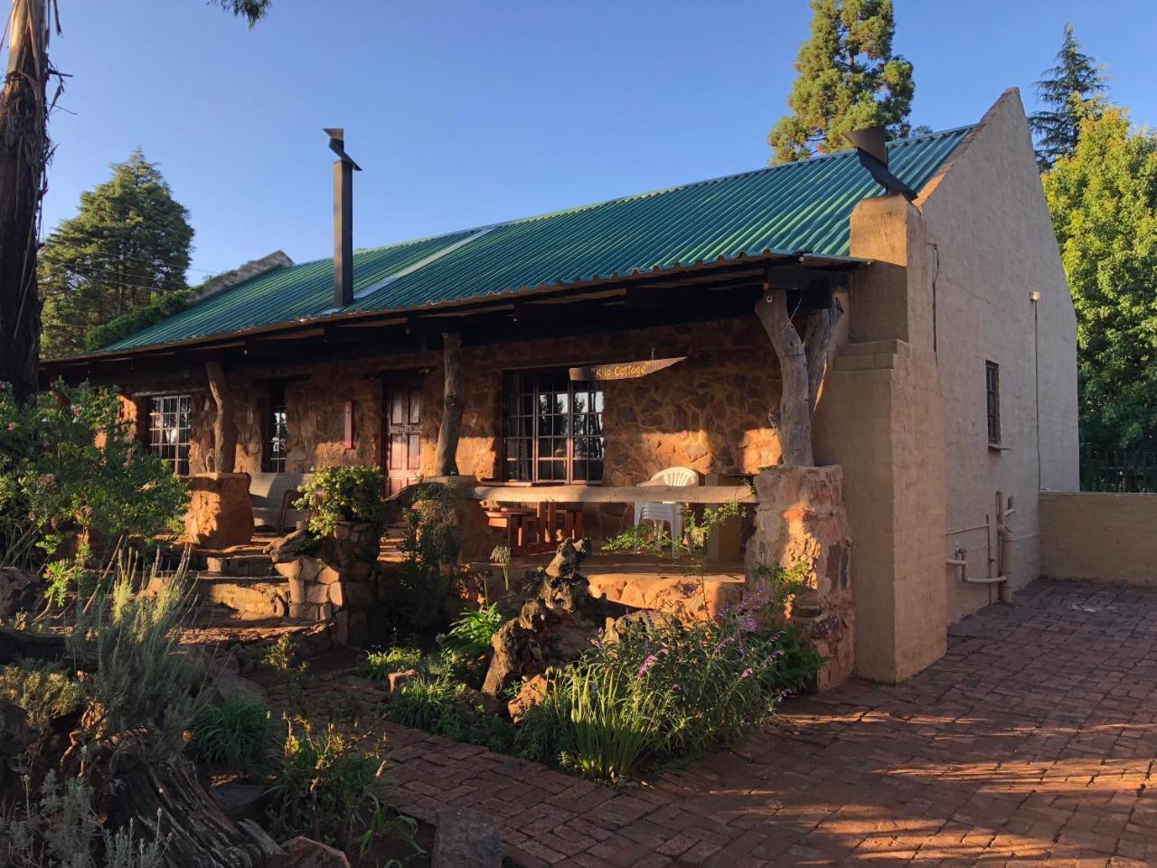 Kliphuisjes Hotel Dullstroom Exterior photo